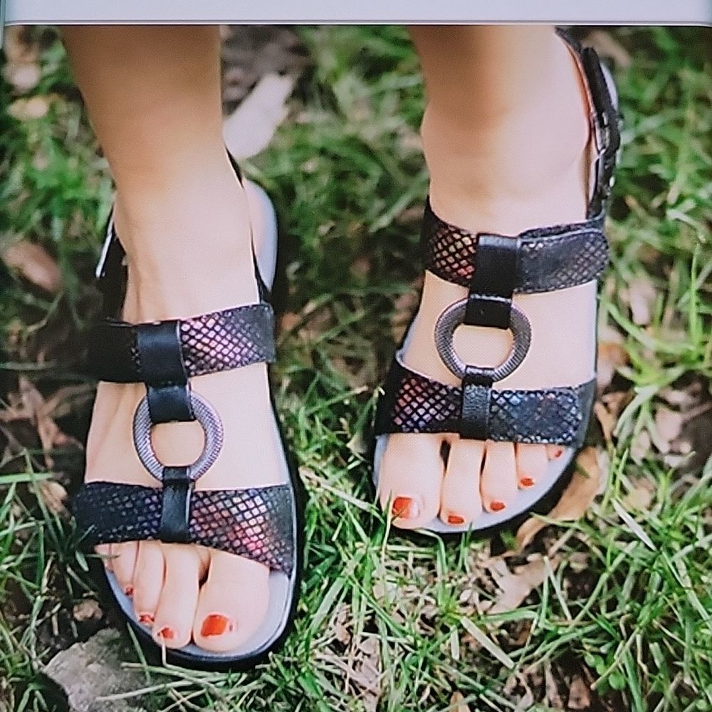 BRAND NEW MEMORY FOAM COLLECTION ANKLE VELCRO STRAP CLOSURE SANDAL